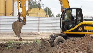 Выкопать яму экскаватором в Борзе от 916 руб. - 2Землекопа-Бря